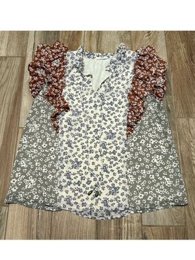 Entro Flutter Sleeve Multi Print Blouse